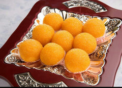 Bandhan Stone Rakhi  With Motichur laddoos